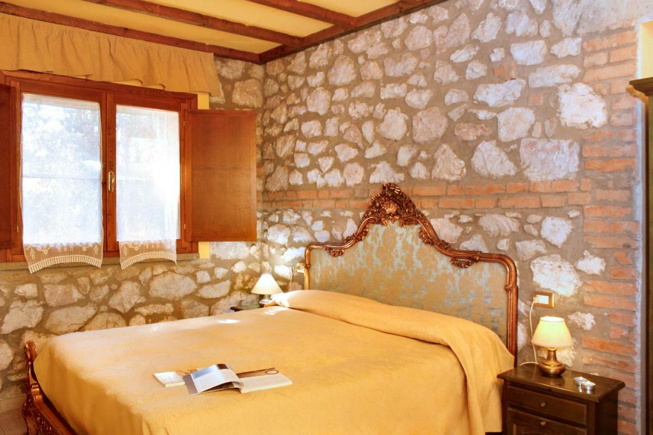 Вилла Agriturist Prile Кастильоне-делла-Пеская Экстерьер фото